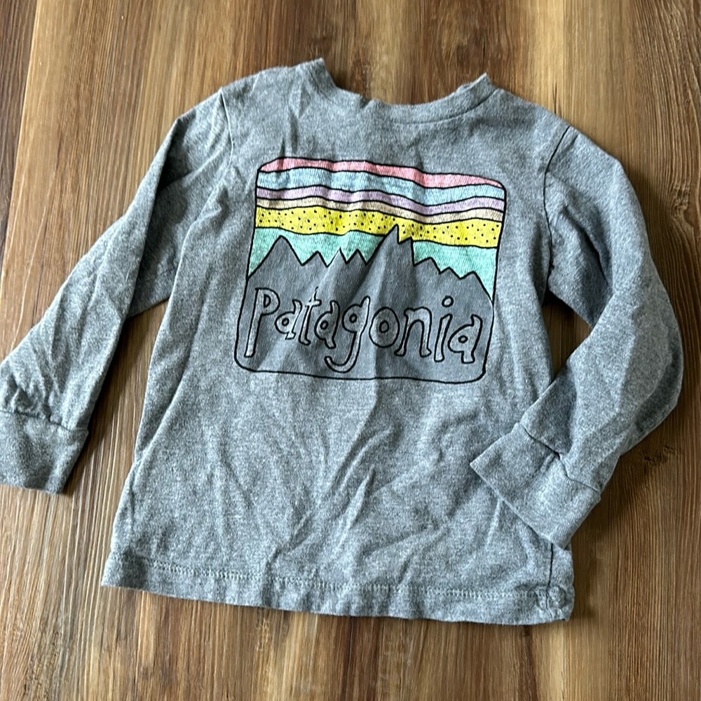 Girls Patagonia long sleeve